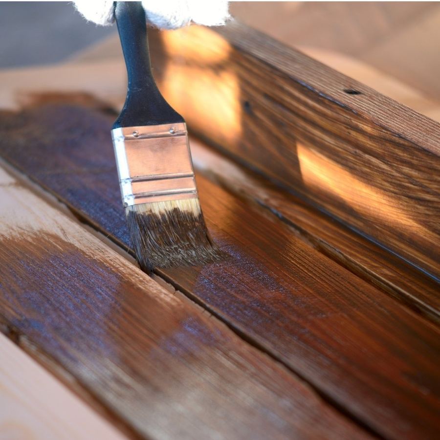 Wood painting and polishing work 9